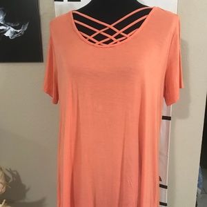EUC Levaca Criss Cross Long Tunic Tee